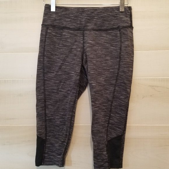 {S} Lucy PowerMax Women's Capri Legging - Picture 1 of 9